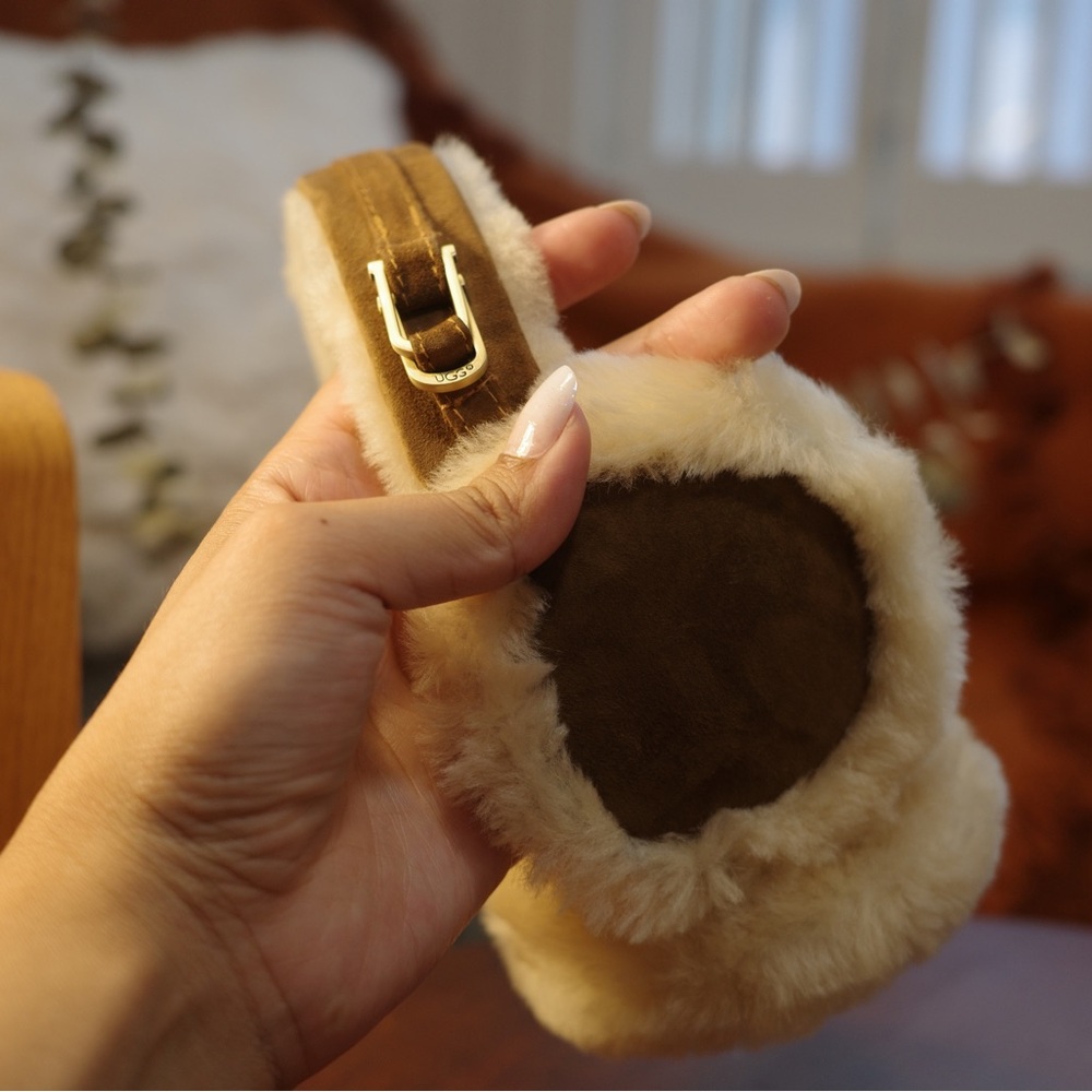 UGG Women's Earmuff - Sheepskin Genuine Leather